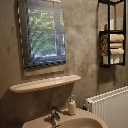 Le De La Hulle Maison Privee Avec Sauna, Jacuzzi Et Bar Holiday home