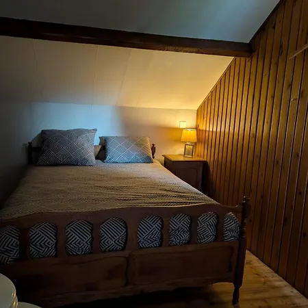Holiday home Le De La Hulle Maison Privee Avec Sauna, Jacuzzi Et Bar