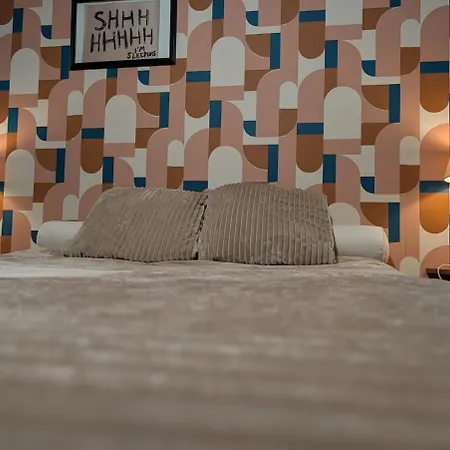 Ferienhaus Le De La Hulle Maison Privee Avec Sauna, Jacuzzi Et Bar *