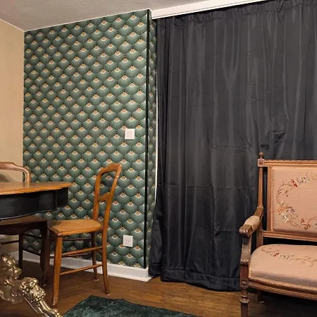 Le De La Hulle Maison Privee Avec Sauna, Jacuzzi Et Bar Nyaraló
