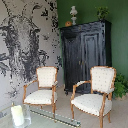 Дом отдыха Le De La Hulle Maison Privee Avec Sauna, Jacuzzi Et Bar *