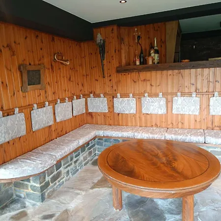 Holiday home Le De La Hulle Maison Privee Avec Sauna, Jacuzzi Et Bar