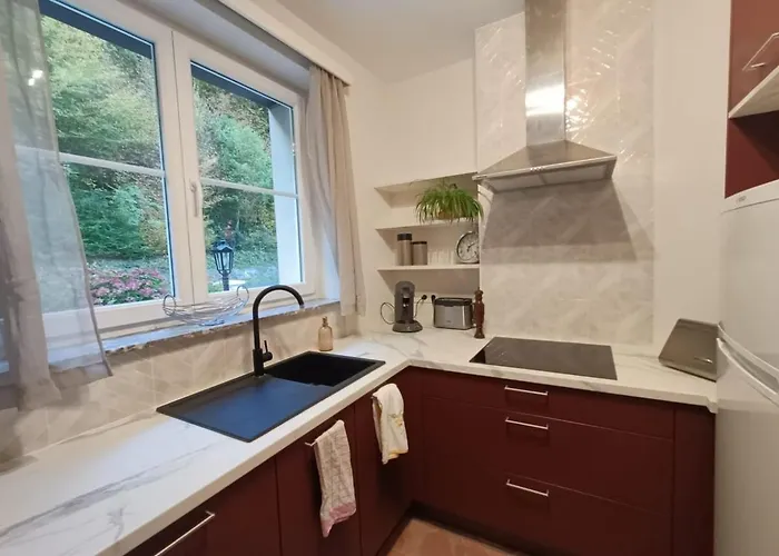 Le De La Hulle Maison Privee Avec Sauna, Jacuzzi Et Bar *