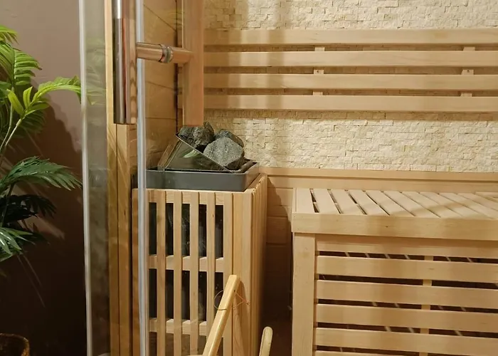 Le De La Hulle Maison Privee Avec Sauna, Jacuzzi Et Bar *