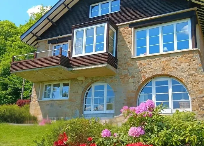 Le De La Hulle Maison Privee Avec Sauna, Jacuzzi Et Bar Ferienhaus