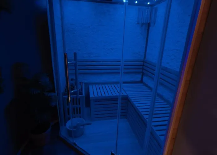 Le De La Hulle Maison Privee Avec Sauna, Jacuzzi Et Bar Ferienhaus