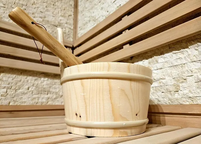 Ferienhaus Le De La Hulle Maison Privee Avec Sauna, Jacuzzi Et Bar