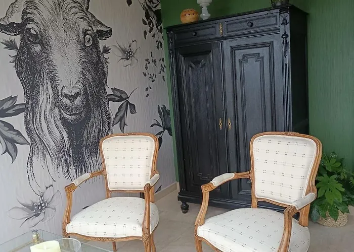 Ferienhaus Le De La Hulle Maison Privee Avec Sauna, Jacuzzi Et Bar *